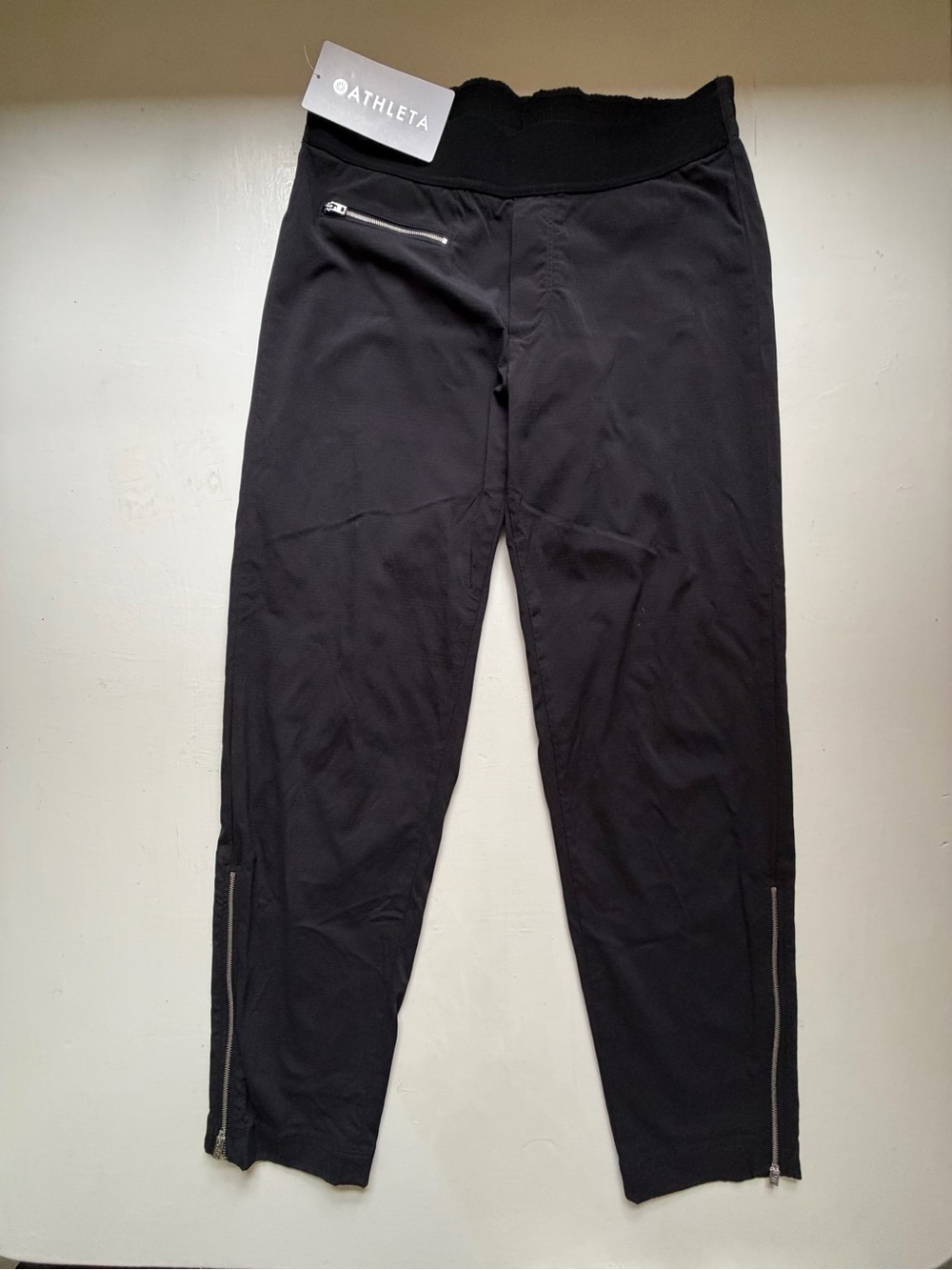 Athleta Endless Pant Mod Trekkie Crop NEW Sz 6 UPF Sun Protection